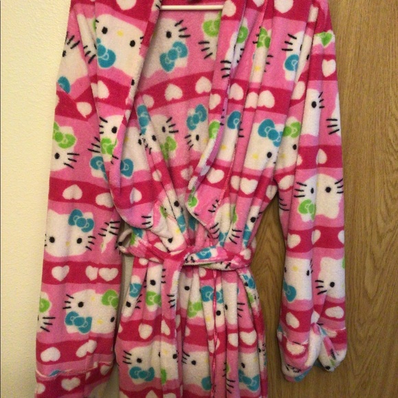 Hello Kitty Intimates & Sleepwear Hello Kitty Robe Poshmark